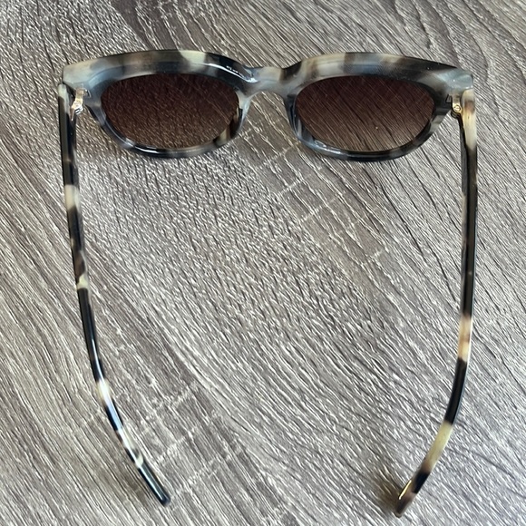 Brand New Sunglasses- perfect for summer! - Picture 2 of 5